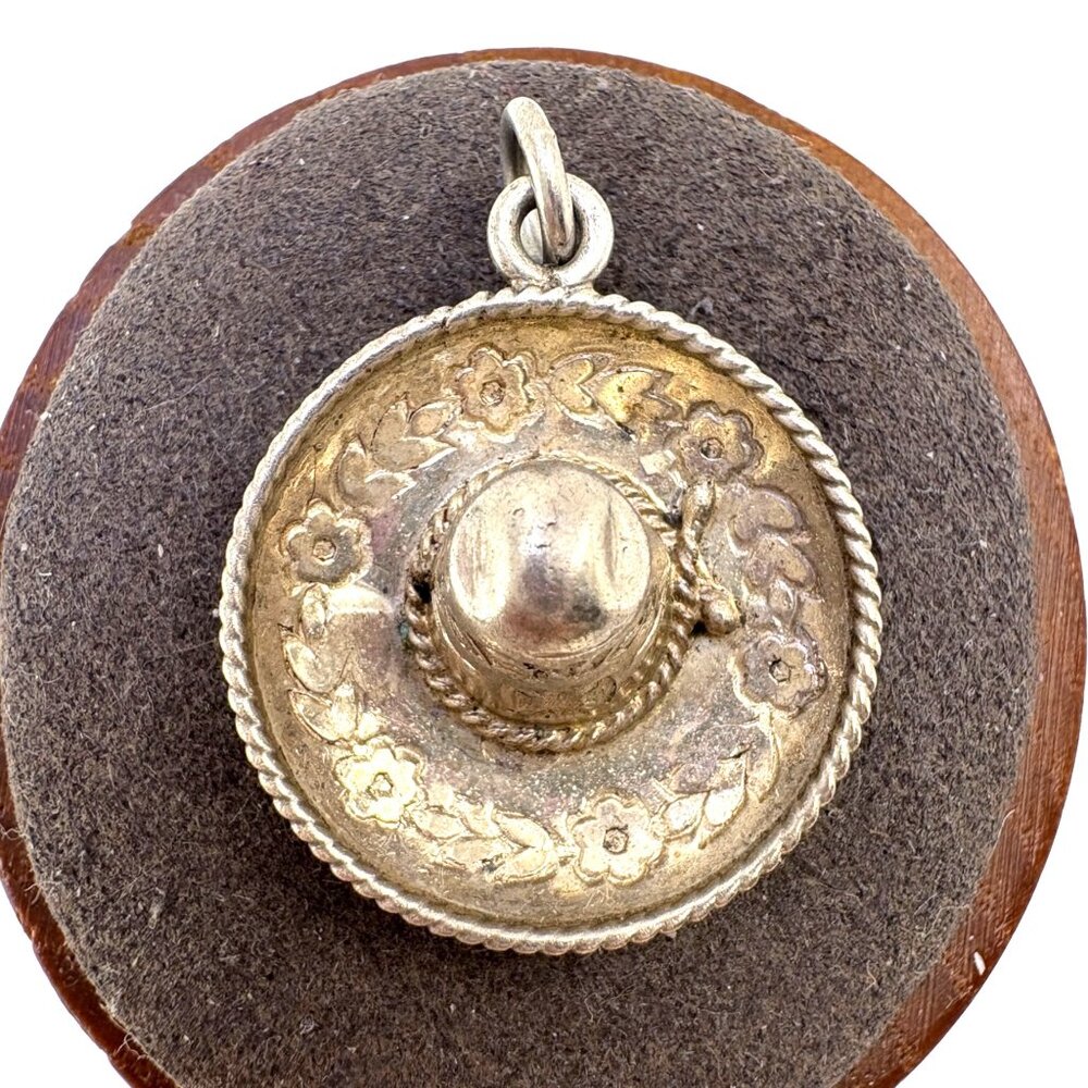 VTG Solid Sterling Silver 925 Textured Sombrero Pendant Size 1" Length